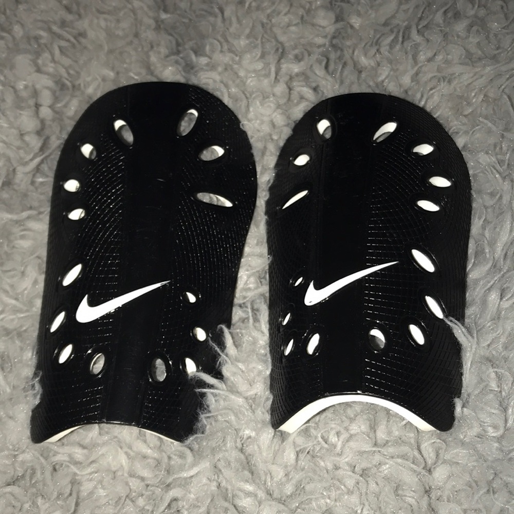 Women’s Nike Shin Guards